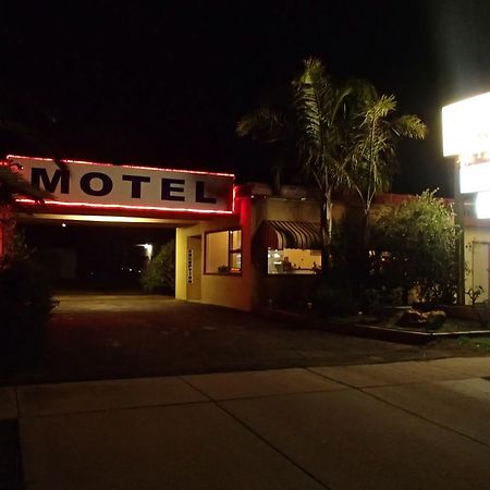 Nhill Oasis Motel Εξωτερικό φωτογραφία