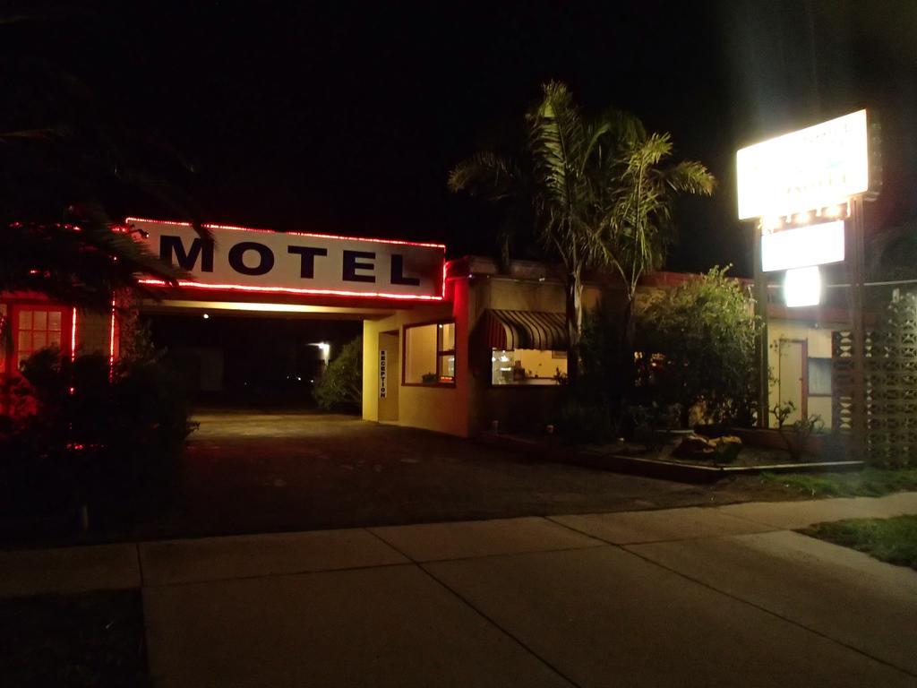 Nhill Oasis Motel Εξωτερικό φωτογραφία